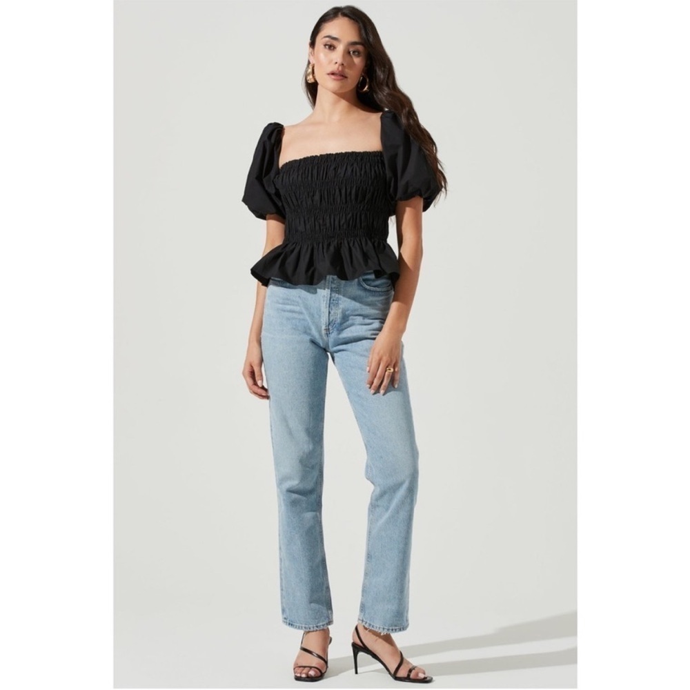 NWT ASTR The Label Savina Puff Bubble Sleeve Square Neck Smocked Peplum Top S - Picture 3 of 12